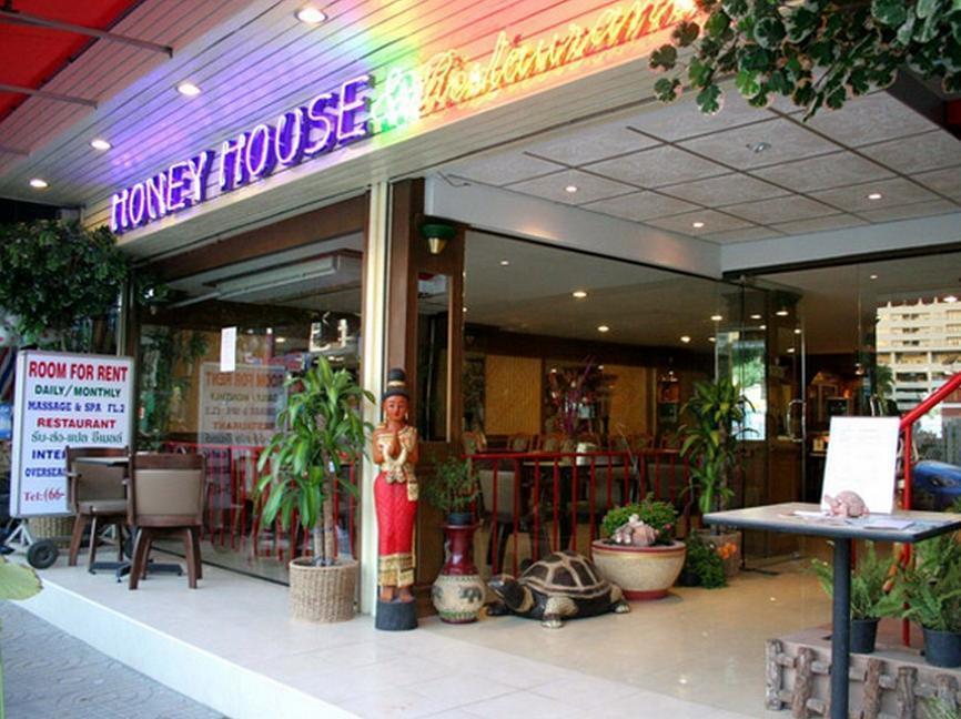 Honey House 2 Hostel Bangkok Bagian luar foto
