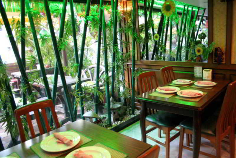 Honey House 2 Hostel Bangkok Bagian luar foto