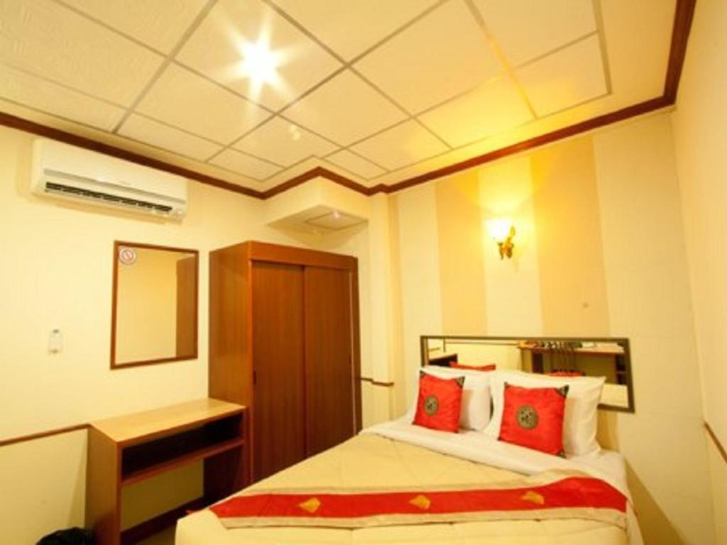 Honey House 2 Hostel Bangkok Bagian luar foto