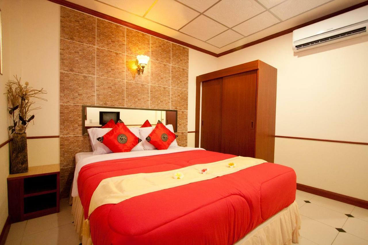 Honey House 2 Hostel Bangkok Bagian luar foto