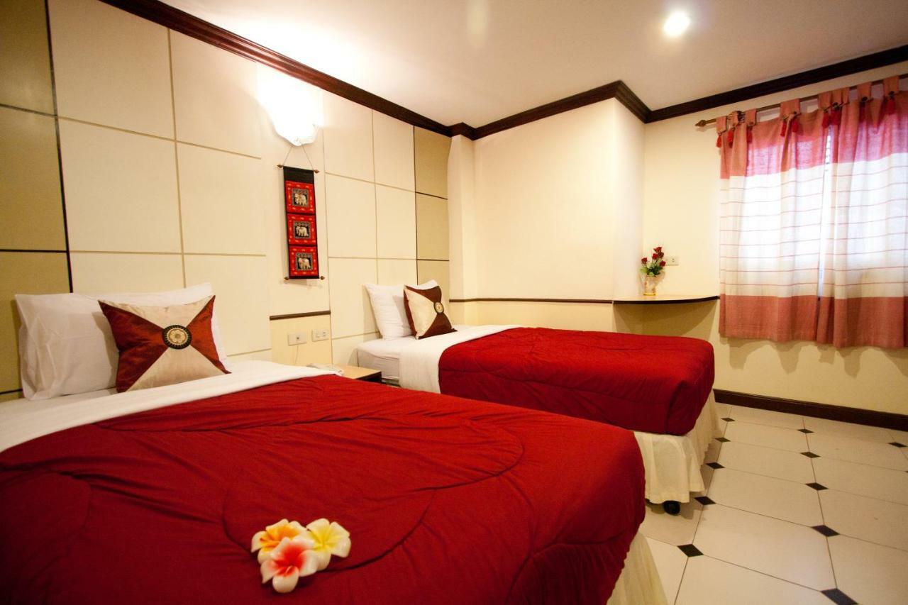 Honey House 2 Hostel Bangkok Bagian luar foto